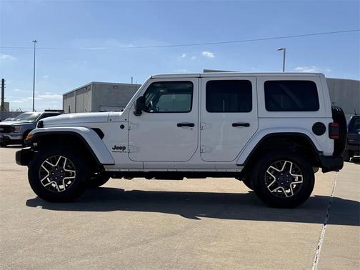 2025 Jeep Wrangler 4-Door Sahara 4x4
