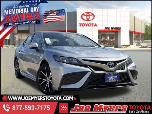 Celestial Silver Metallic 2024 Toyota Camry SE