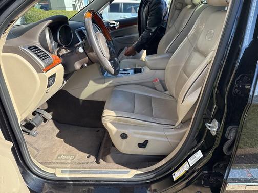 2011 Jeep Grand Cherokee Overland