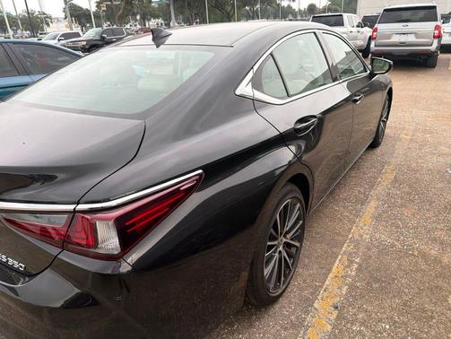 Caviar 2024 Lexus ES 350 Base