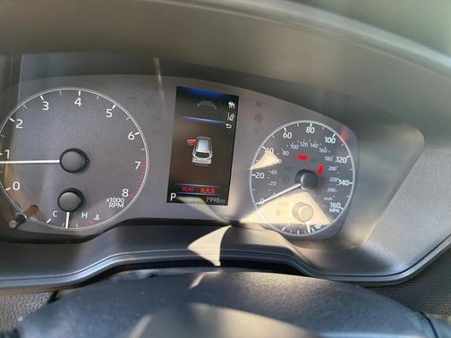 2025 Toyota Corolla Cross LE