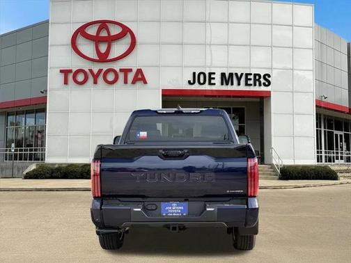2025 Toyota Tundra Hybrid Platinum