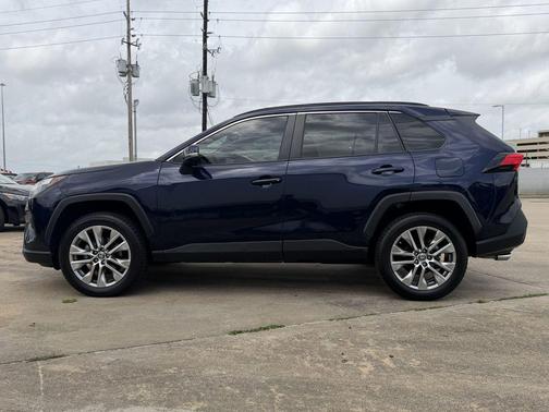 Blueprint 2022 Toyota RAV4 XLE Premium