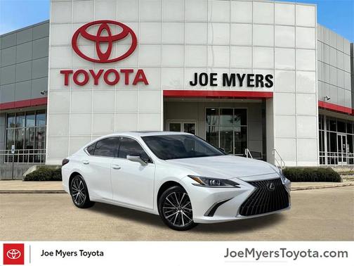 2024 Lexus ES 300h Base