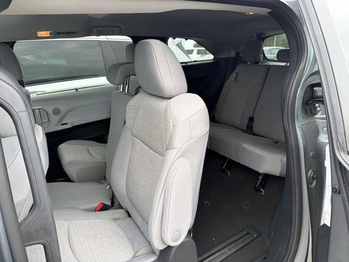 Heavy Metal 2026 Toyota Sienna LE