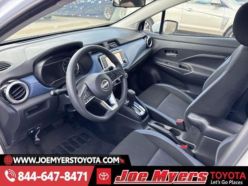 Aspen White 2025 Nissan Versa 1.6 SV