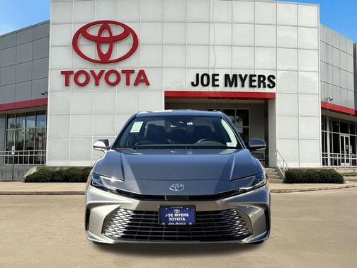 Heavy Metallic 2026 Toyota Camry XLE