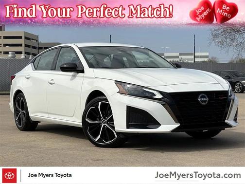 2025 Nissan Altima SR FWD