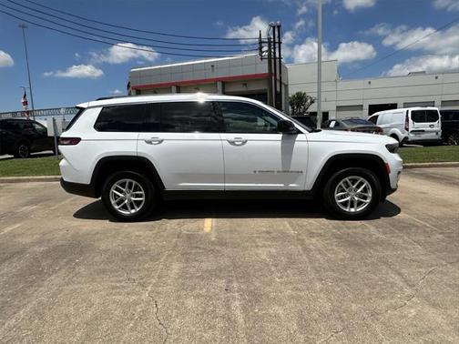 2023 Jeep Grand Cherokee L Laredo