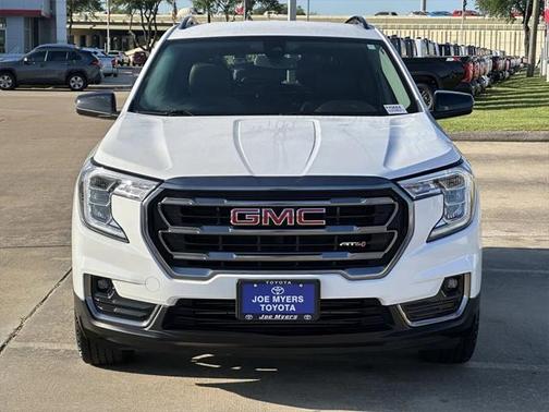 2022 GMC Terrain AWD AT4