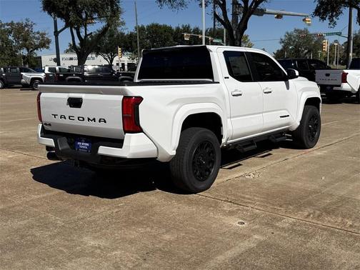 2025 Toyota Tacoma SR5