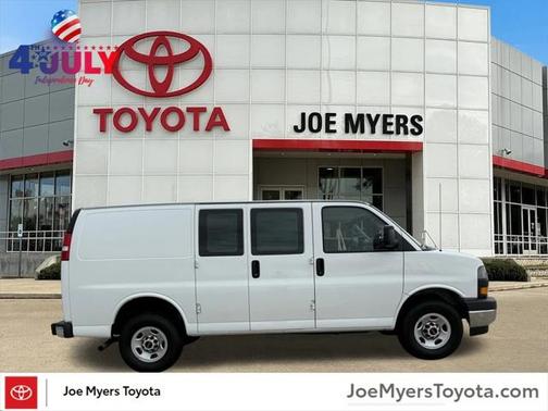 2023 GMC Savana 2500 Work Van