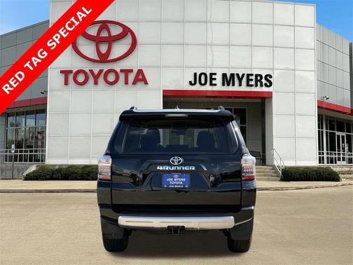 2024 Toyota 4Runner TRD Off Road