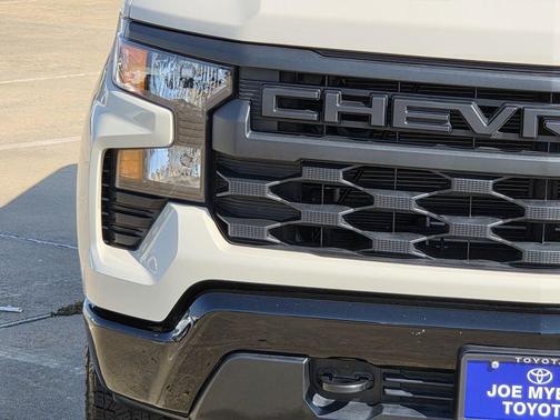 White Sands 2026 Chevrolet Silverado 1500 Custom Trail Boss