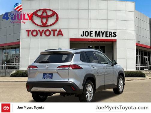 2023 Toyota Corolla Cross LE