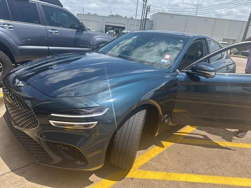 2022 Genesis G70 3.3T RWD