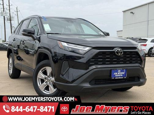 Midnight Black Metallic 2022 Toyota RAV4 XLE