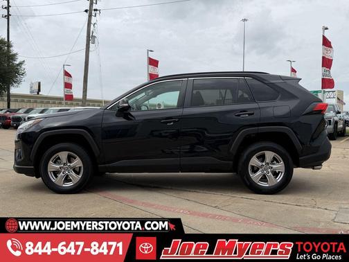 Midnight Black Metallic 2022 Toyota RAV4 XLE