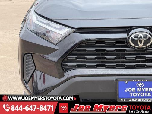 Midnight Black Metallic 2022 Toyota RAV4 XLE