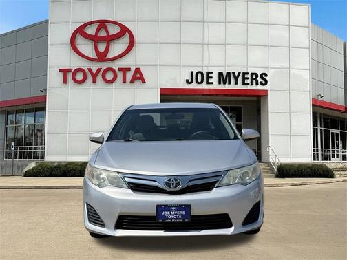 2014 Toyota Camry LE