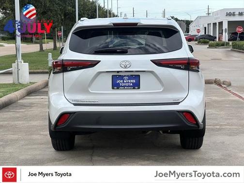 2024 Toyota Highlander XLE