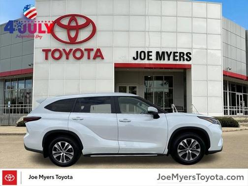 2024 Toyota Highlander XLE