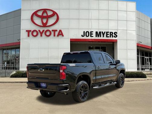 2024 Chevrolet Silverado 1500 Custom Trail Boss