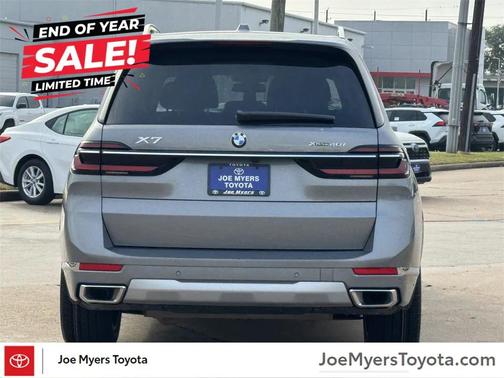 2025 BMW X7 xDrive40i