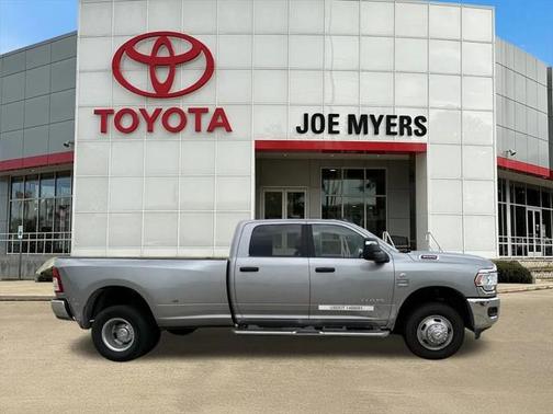 2024 RAM 3500 Big Horn Crew Cab 4x4 8' Box