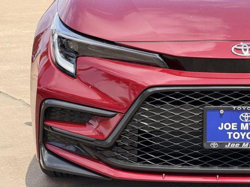 Ruby Flare Pearl 2026 Toyota Corolla SE