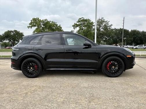 2023 Porsche Cayenne GTS