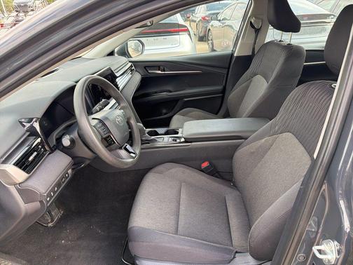 Underground 2025 Toyota Camry LE