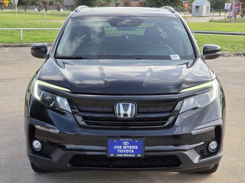 Crystal Black Pearl 2022 Honda Pilot 2WD Special Edition