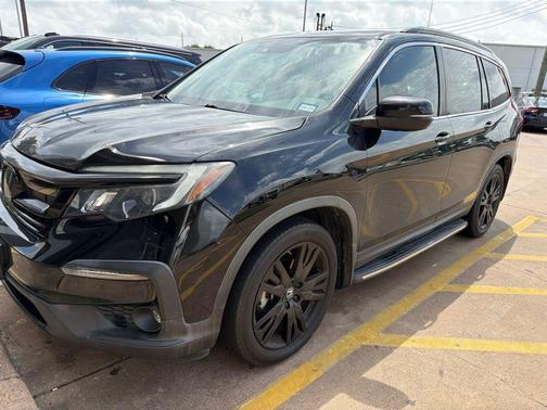 Crystal Black Pearl 2022 Honda Pilot 2WD Special Edition