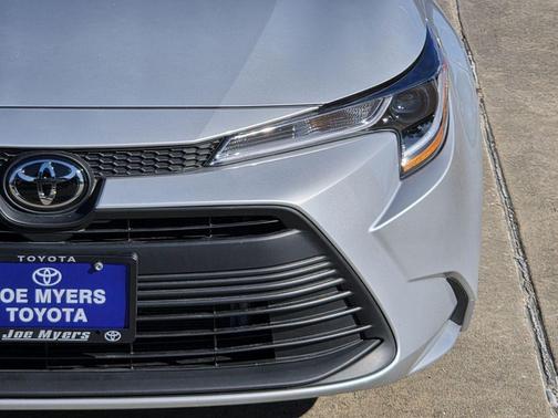Classic Silver Metallic 2026 Toyota Corolla LE