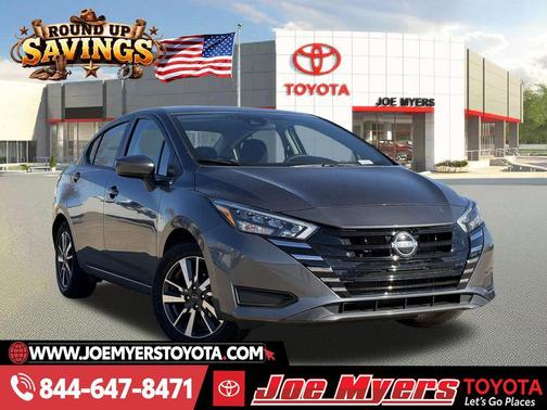 Gun Metallic 2025 Nissan Versa 1.6 SV