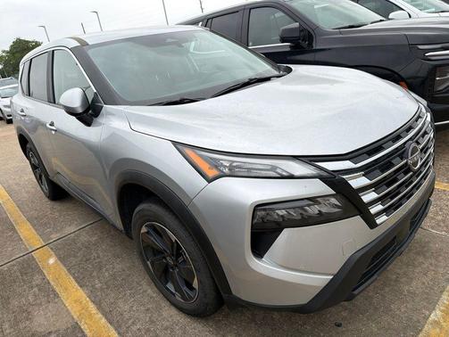 Brilliant Silver Metallic 2025 Nissan Rogue SV