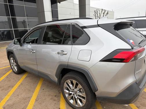 2019 Toyota RAV4 Limited