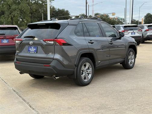 2025 Toyota RAV4 Hybrid LE