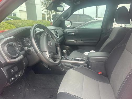 2022 Toyota Tacoma TRD Off-Road