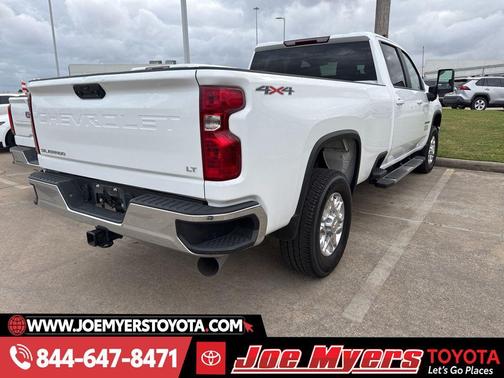 Summit White 2025 Chevrolet Silverado 3500 LT