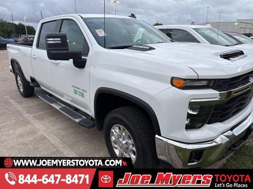 Summit White 2025 Chevrolet Silverado 3500 LT