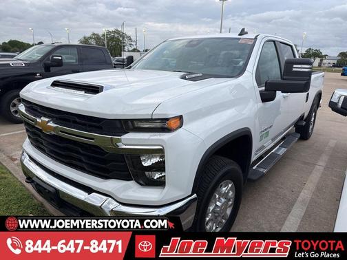 Summit White 2025 Chevrolet Silverado 3500 LT