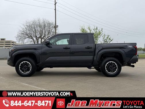 2025 Toyota Tacoma SR