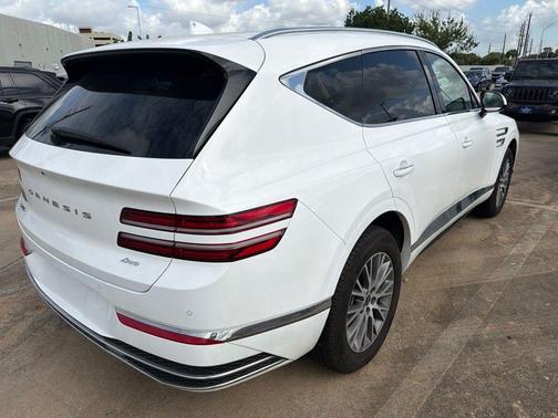 Alta White 2026 Genesis GV80 2.5T