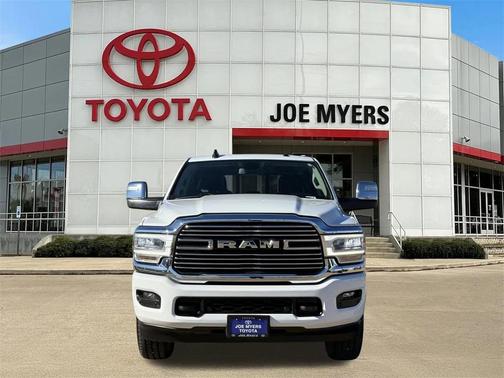 2024 RAM 2500 Laramie Crew Cab 4x4 6'4' Box