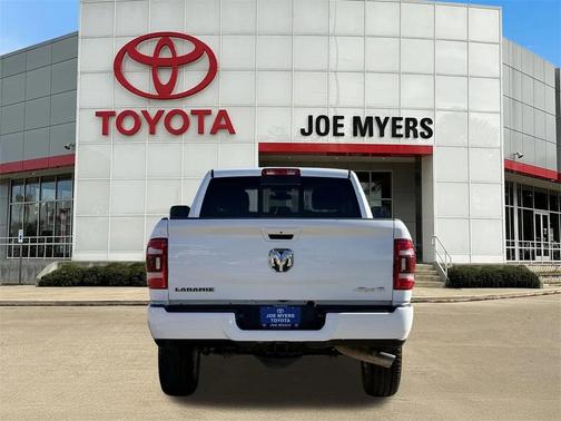 2024 RAM 2500 Laramie Crew Cab 4x4 6'4' Box