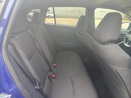 2025 Toyota Corolla Cross LE