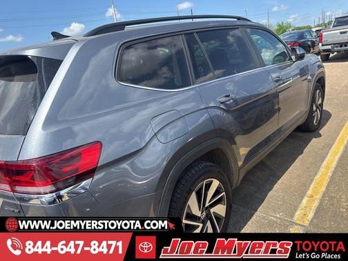 2024 Volkswagen Atlas 2.0T SE w/Technology 4MOTION