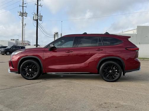 2023 Toyota Highlander XSE